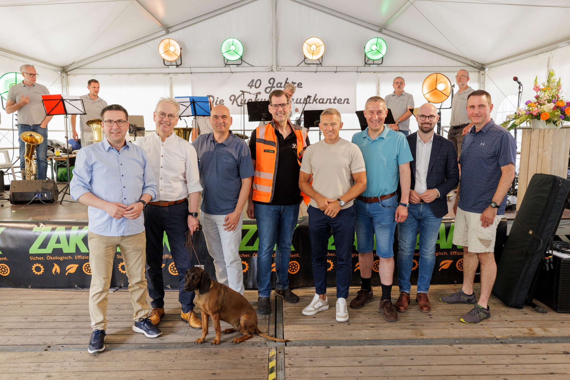 v.l.n.r.: Staatsminister Marcus Klein, Landrat Rainer Guth (Donnersbergkreis), Bürgermeister Manfred Schulz (Stadt Kaiserslautern), ZAK-Vorstand Jan Deubig, Landrat Ralf Leßmeister (Kreis Kaiserslautern), Beigeordneter Jan Schneider (Kreis Kaiserslautern) und Colonel Paul Fredin (Comander 86th Civil Engeneer Group)